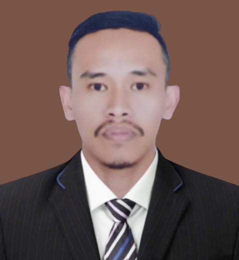 instruktur_lpk_atlantis_ocean_club_agus_Kuncuko_HK_teacher-removebg-preview